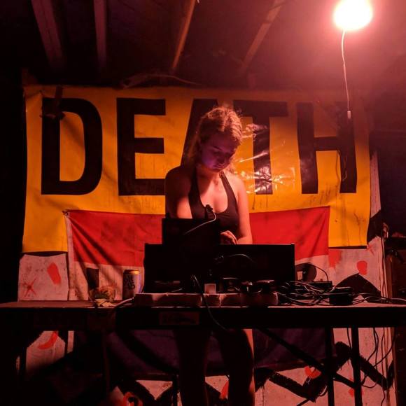 Meet your Posher, Elizabeth - Picture 1 of 1